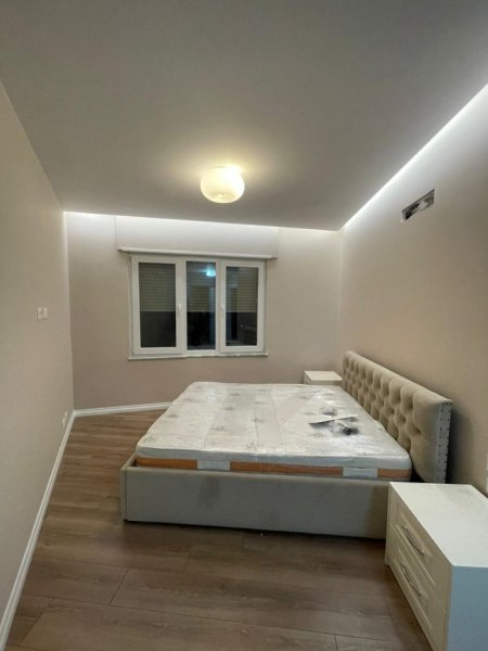 Apartament me qira!