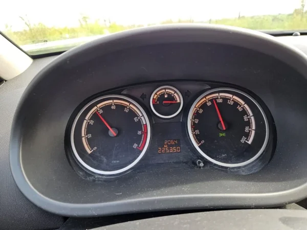 Opel Corsa d EcoFlex super ekonomik per qytet.