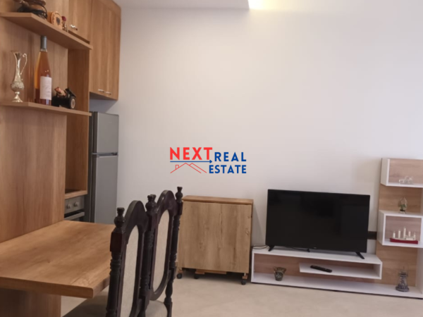 APARTAMENT 1+1 PERBALLE STADIUMIT “FLAMURTARI”, VLORE