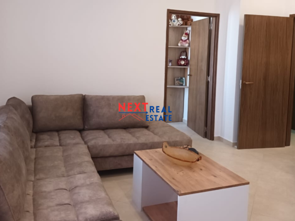 APARTAMENT 1+1 PERBALLE STADIUMIT “FLAMURTARI”, VLORE