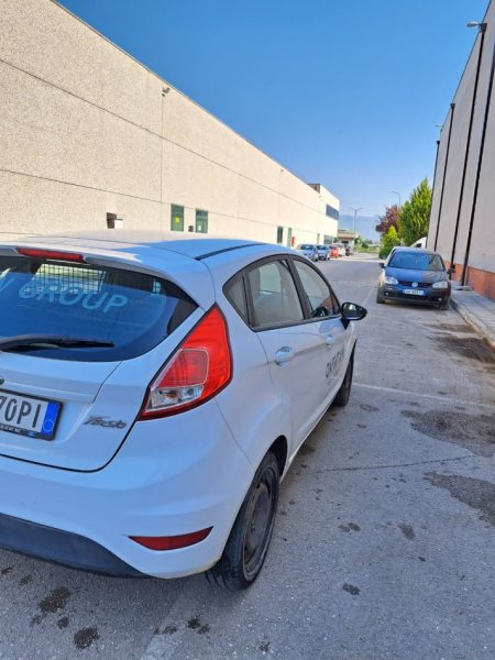 SHITET FORD FIESTA MANUAL 2016