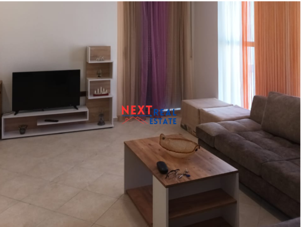 APARTAMENT 1+1 PERBALLE STADIUMIT “FLAMURTARI”, VLORE