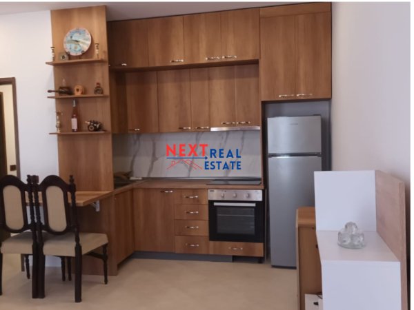 APARTAMENT 1+1 PERBALLE STADIUMIT “FLAMURTARI”, VLORE