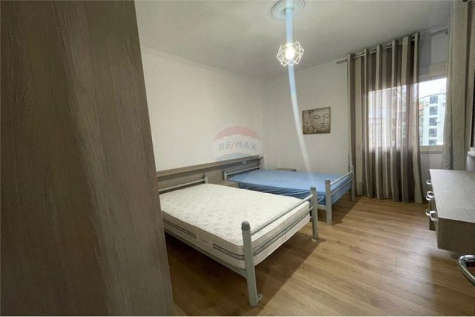 JEPET APARTAMENT ME QIRA 2+1+2 NE RRUGEN 5 MAJI