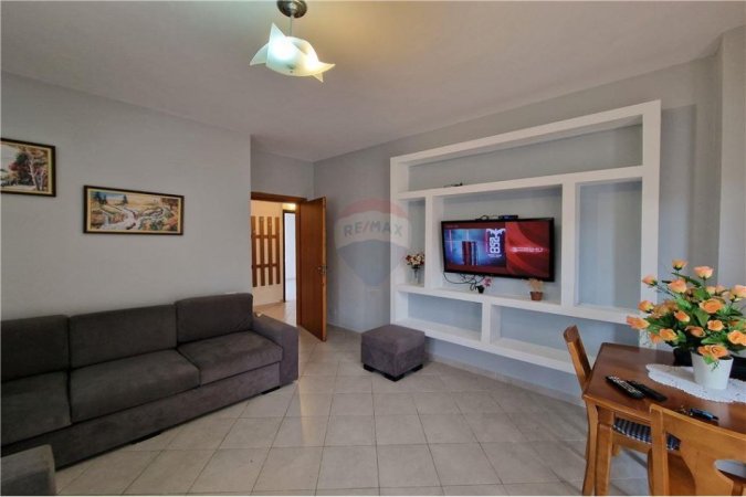 Apartament 1+1 me qera ne Lungo Mare,Vlore