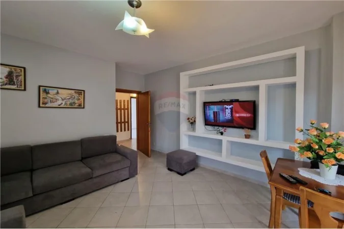 Apartament 1+1 me qera ne Lungo Mare,Vlore