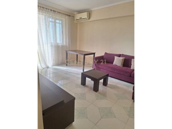 SHITET APARTAMENT 1+1 TEK SPITALI AMERIKAN NE DURRES!