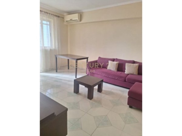 SHITET APARTAMENT 1+1 TEK SPITALI AMERIKAN NE DURRES!