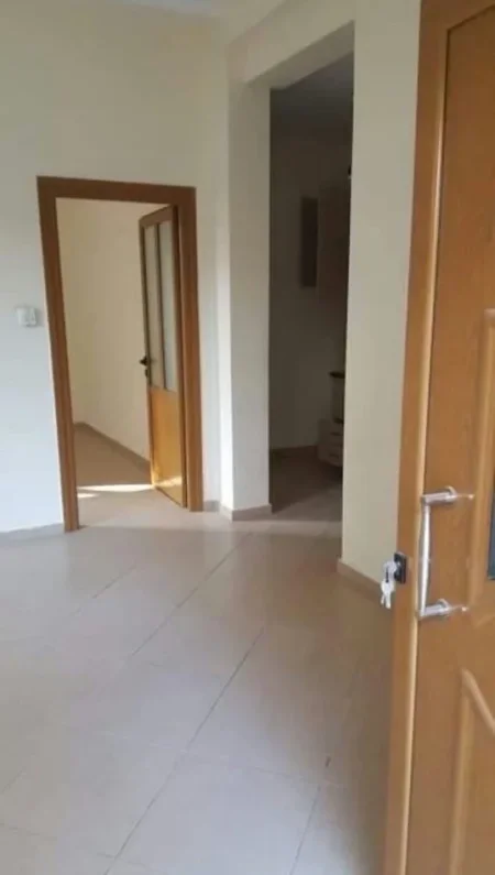 Jepet Shtepi  me qera, per  Banim ne Vile 1+1