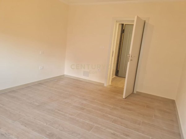 SHITET APARTAMENT 1+1 NE DURRES!