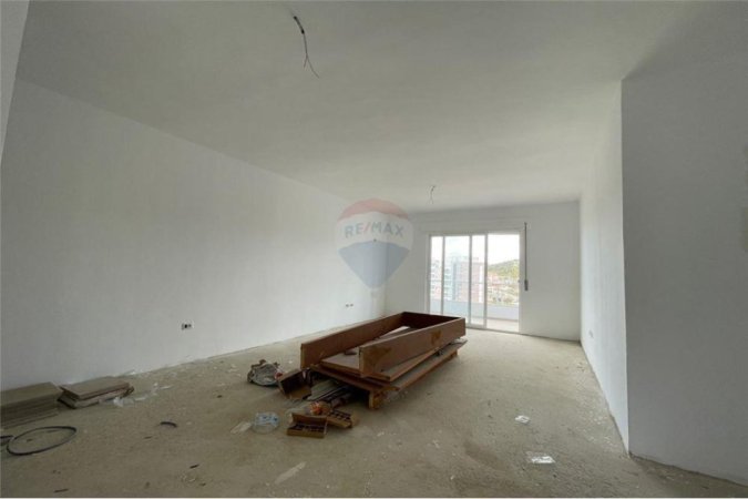 Shitet apartament 2+1+2 Rr Zenel Murra !