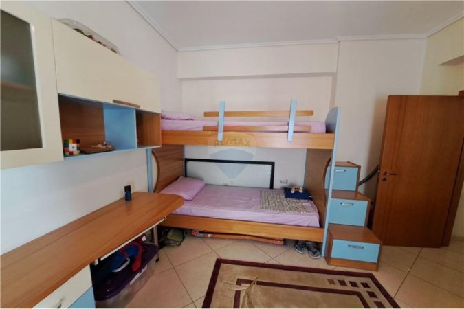 Apartament 3+1 me qera afatgjate ne Vlore