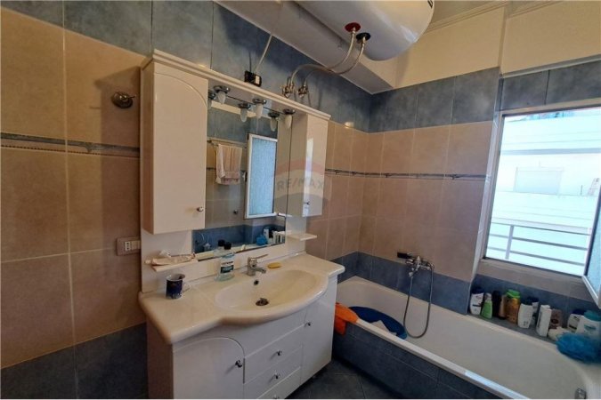 Apartament 3+1 me qera afatgjate ne Vlore