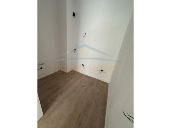 Shitet, Apartament 1+1, Liqeni i Thate.UNA39982