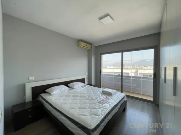 JEPET ME QIRA APARTAMENT 2+1+2 TUALETE PRANE QENDRES KRISTAL