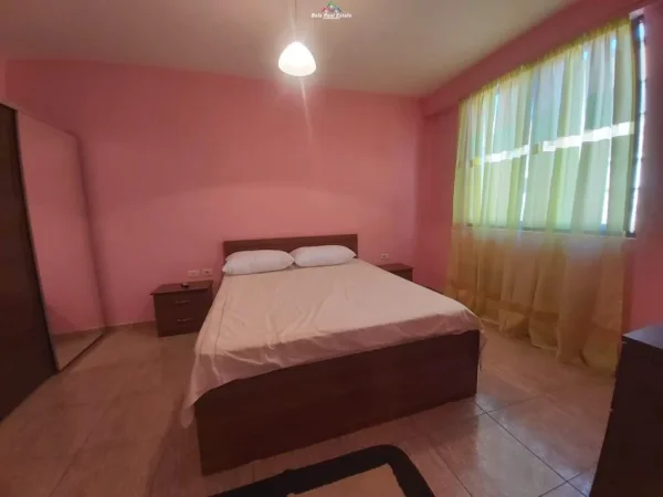 Apartament Me Qera 1+1 Tek Ish Restorant Durresi (ID B210259) Tirane
