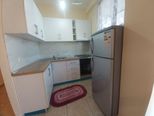 Apartament Me Qera 1+1 Tek Ish Restorant Durresi (ID B210259) Tirane