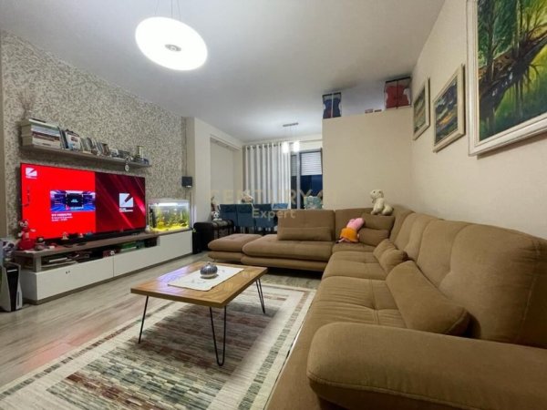 APARTAMENT 2+1+2 PER SHITJE NE DON BOSKO !