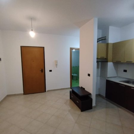 Apartament 1+1 per shitje ne Astir 78000