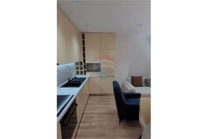 APARTAMENT 1+1 PER SHITJE RRUGA MINE PEZA