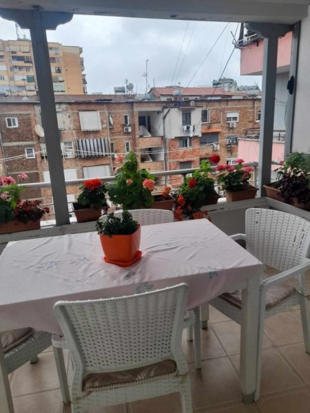 Apartament prane Gjimnazit Sami Frasheri