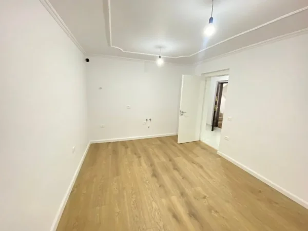 Apartament 2+1 ne Shitje tek ish Ekspozita.