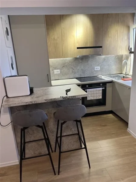 SHITET APARTAMENT 1+1 ISH TREGU ELEKTRIK 133.000 EURO