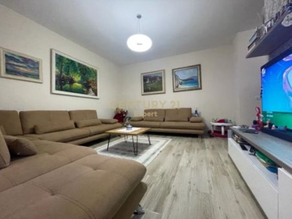 APARTAMENT 2+1+2 PER SHITJE NE DON BOSKO !