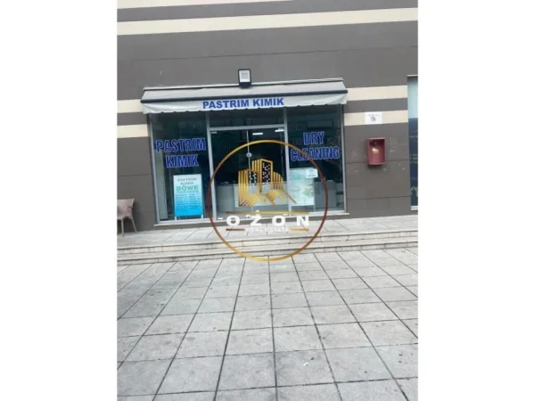 Shitet Ambient Shumëfunksional tek Kristal Center, Komuna e Parisit!