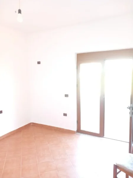 📢Jepet Shtepi Private 3+1 me qera ne Sauk🔑