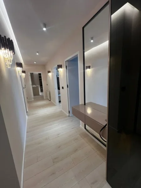 Apartament Me Qera 2+1 Tek Liqeni Artificial (ID B220780) Tirane