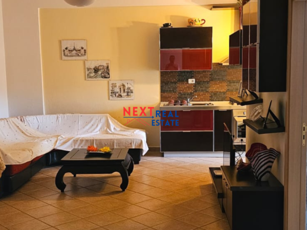 NE SHITJE APARTAMENT 2+1 TEK STADIUMI “FLAMURTARI” NE VLORE