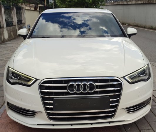 Audi A3 viti 2014 full option, automat, 2.0 TDI, navi, 13000 €