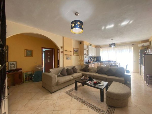 Apartment 2+1+2 afer Irfan Tomini 162000 €