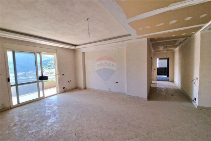 Apartament 2+1 ne shitje,palestra e mundjes,Vlore