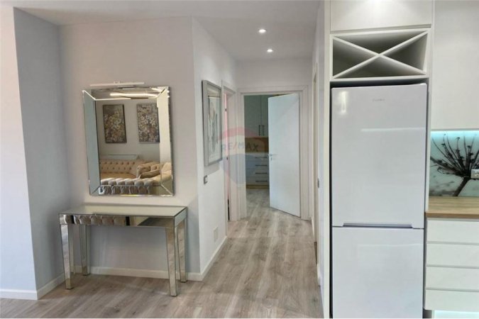 QIRA APARTAMENT 2+1+2 RRUGA E BARRIKADAVE!