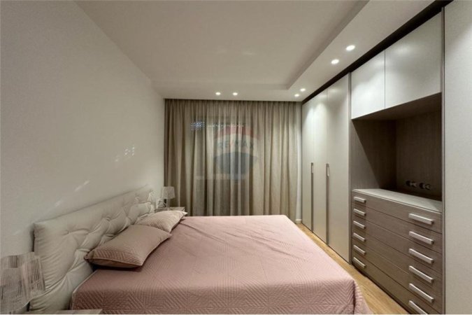 Apartament 2+1 me qira te Rose Garden