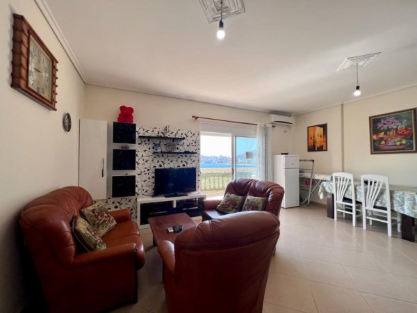 Shitet, Apartament 1+1+Ballkon ,Sarandë.