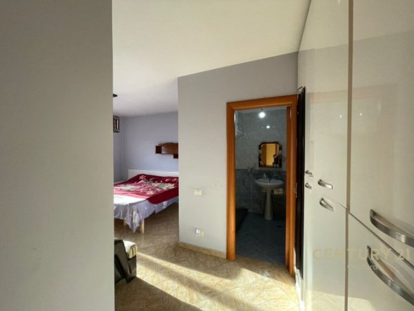 JEPET ME QIRA APARTAMENT 2+1+2 + DEPO ,TEK STACIONI I TRENIT !