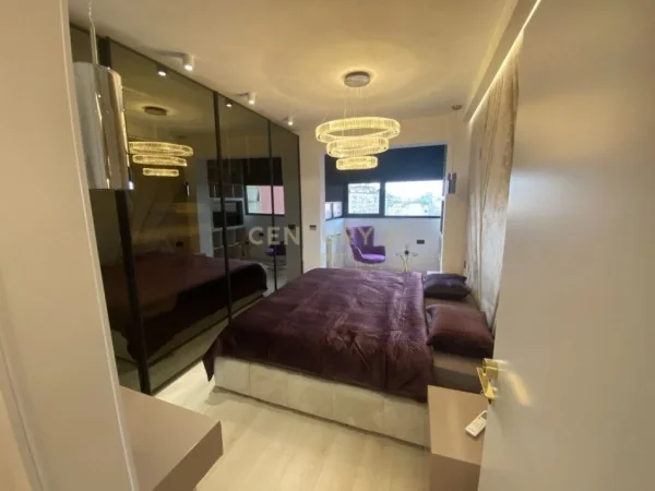 JAPIM ME QIRA APARTAMENT 2+1+2 PRANE ART TURBINA !!, 2000euro