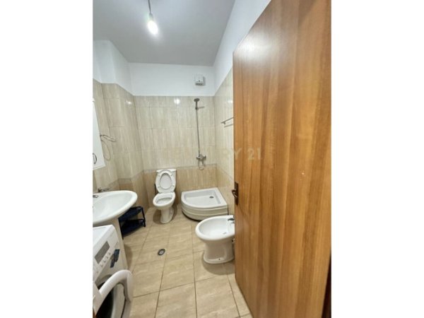 APARTAMENT 1+1 ME QIRA, PRANE KODRES SE DIELLIT!