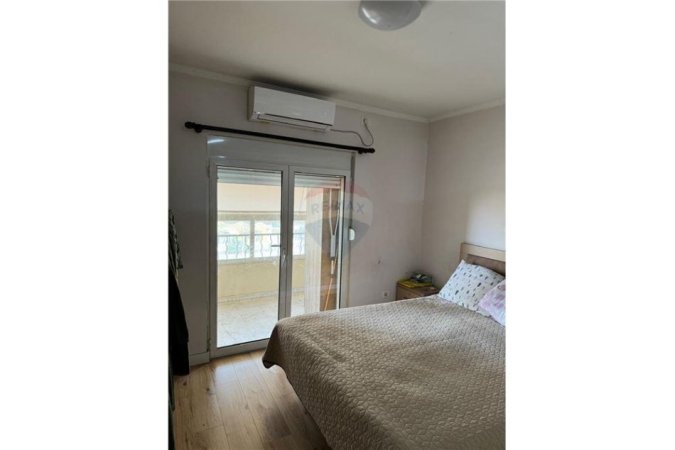 APARTAMENT NE SHITJE 3+1+2 + POST PARKIMI