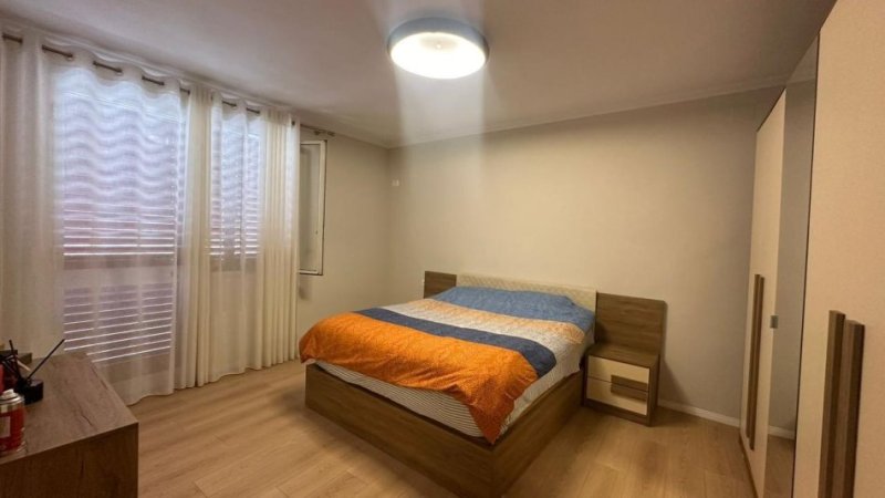 Shitet, Apartament 3+1+2 , Rruga Xhanfize Keko, Tiranë - 230000€ | 181.8 m²