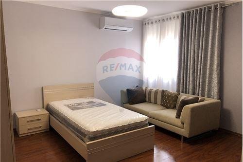 APARTAMENT 3+1+2+2 BALLKONE PER QIRA TE SHALLVARET