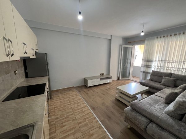 Apartament 3+1 me Qera ne Astir