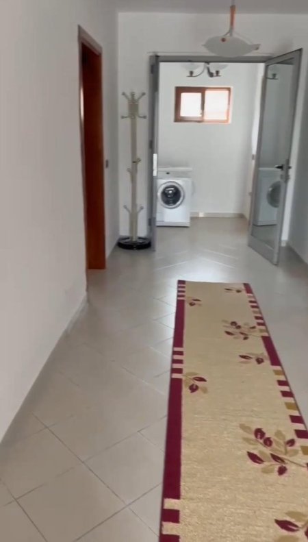 Apartament 2+1+2 me qera - Sauk i Vjeter