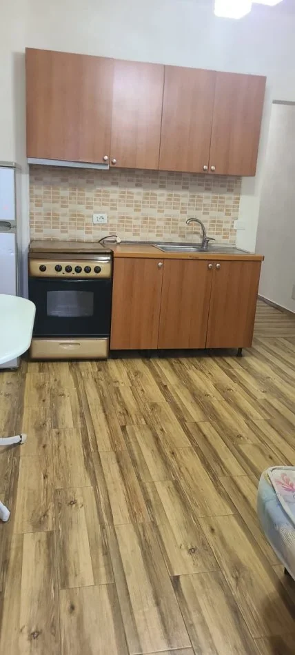 Qera Vile  Garsoniere ( Ali Dem )