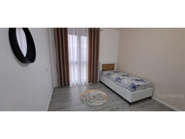 APARTAMENT 2+1TEK FARMACIA 10!