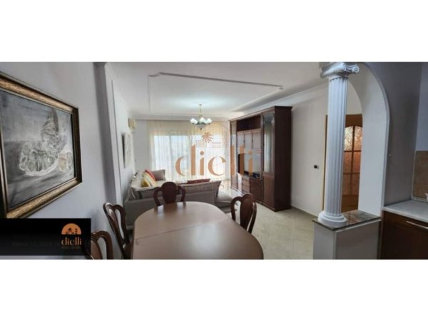 Apartament 2+1+2 Per Qira, Ne Bllok