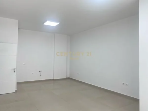 Ambjent zyre per shitje tek Oxhaku